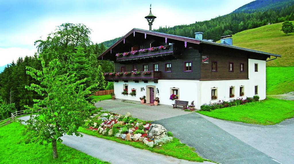 Pension Wiesfleck Taxenbach Buitenkant foto